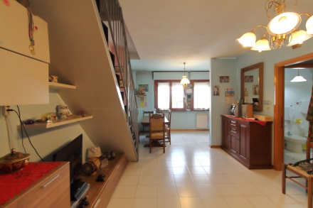 Appartamento recente di 85 mq su due livelli con garage