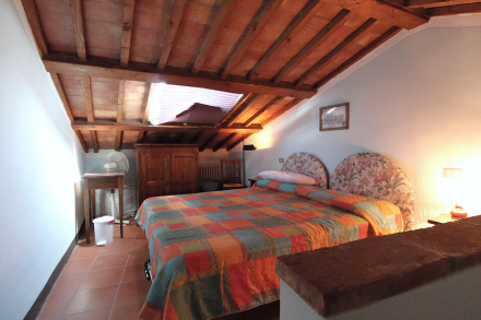 Ghiora (Subbiano) appartamento nell'antico borgo con piscina