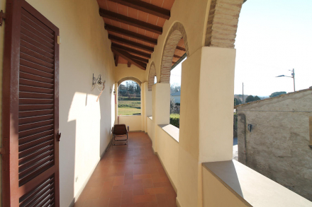 Casa indipendente di 415 mq divisibile in più appartamenti